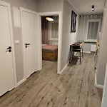 Ratuszowa 6 *